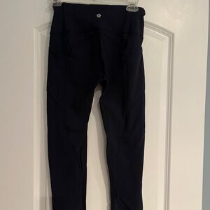 Navy blue lululemon size 6 tights with pockets